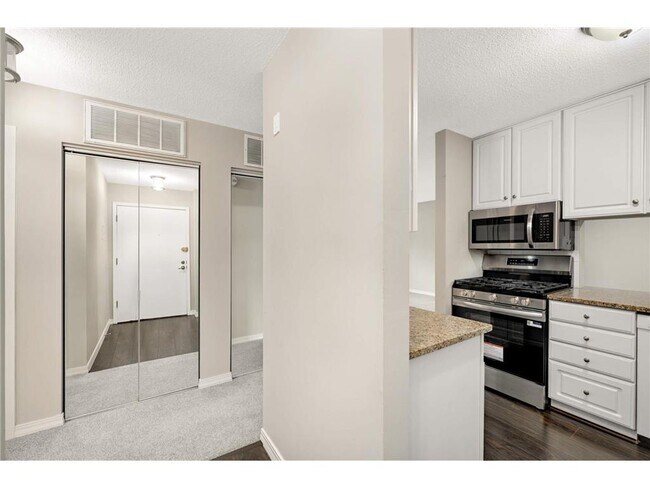 Building Photo - 7500 Cahill Rd