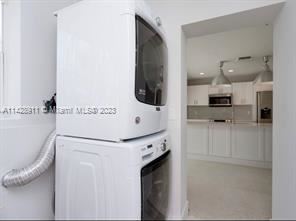 Building Photo - 3 br, 2 bath House - 4610 SW 34th Dr