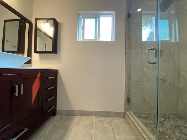 Building Photo - 6657 Enfield Ave