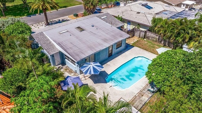 Building Photo - 490 82nd Ave