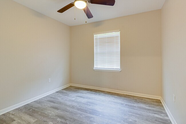 Building Photo - 1306 Keturah St