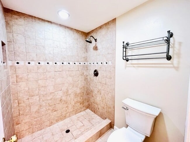 Building Photo - NEWLY RENOVATED- 4BD/2BA, Single-Family Home in Twin Creeks Area of San Ramon- Available NOW!