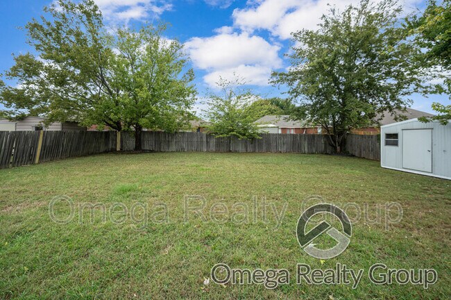 Building Photo - 6525 Foxleigh Ct