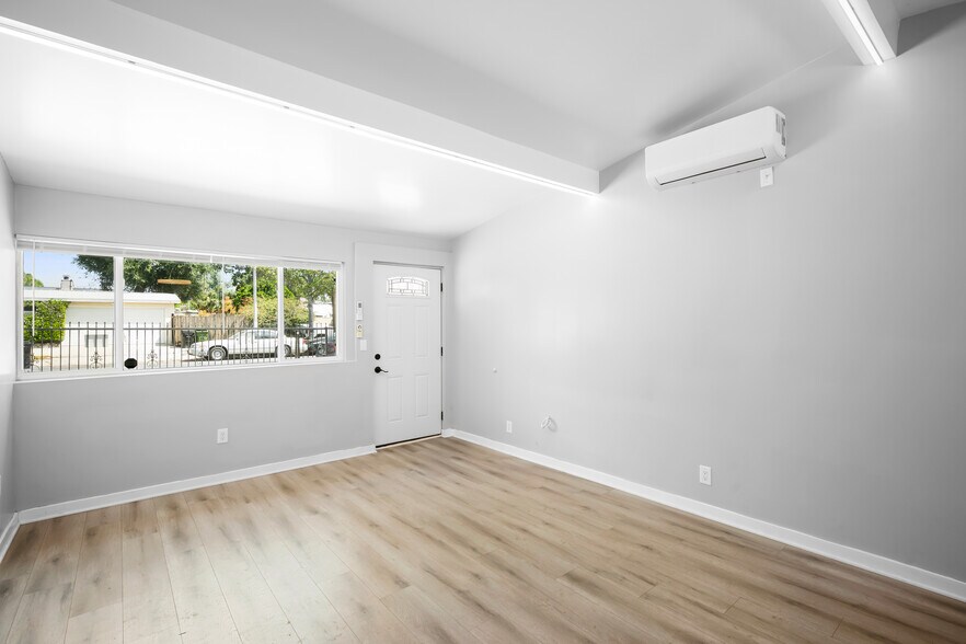 Building Photo - 13840 Community St