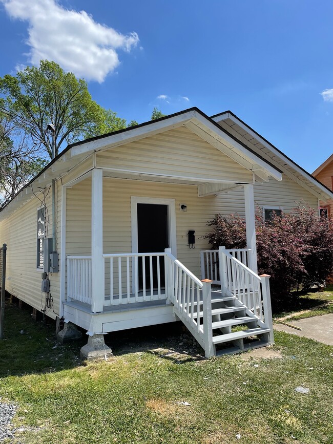 Building Photo - 1404 N 29th St