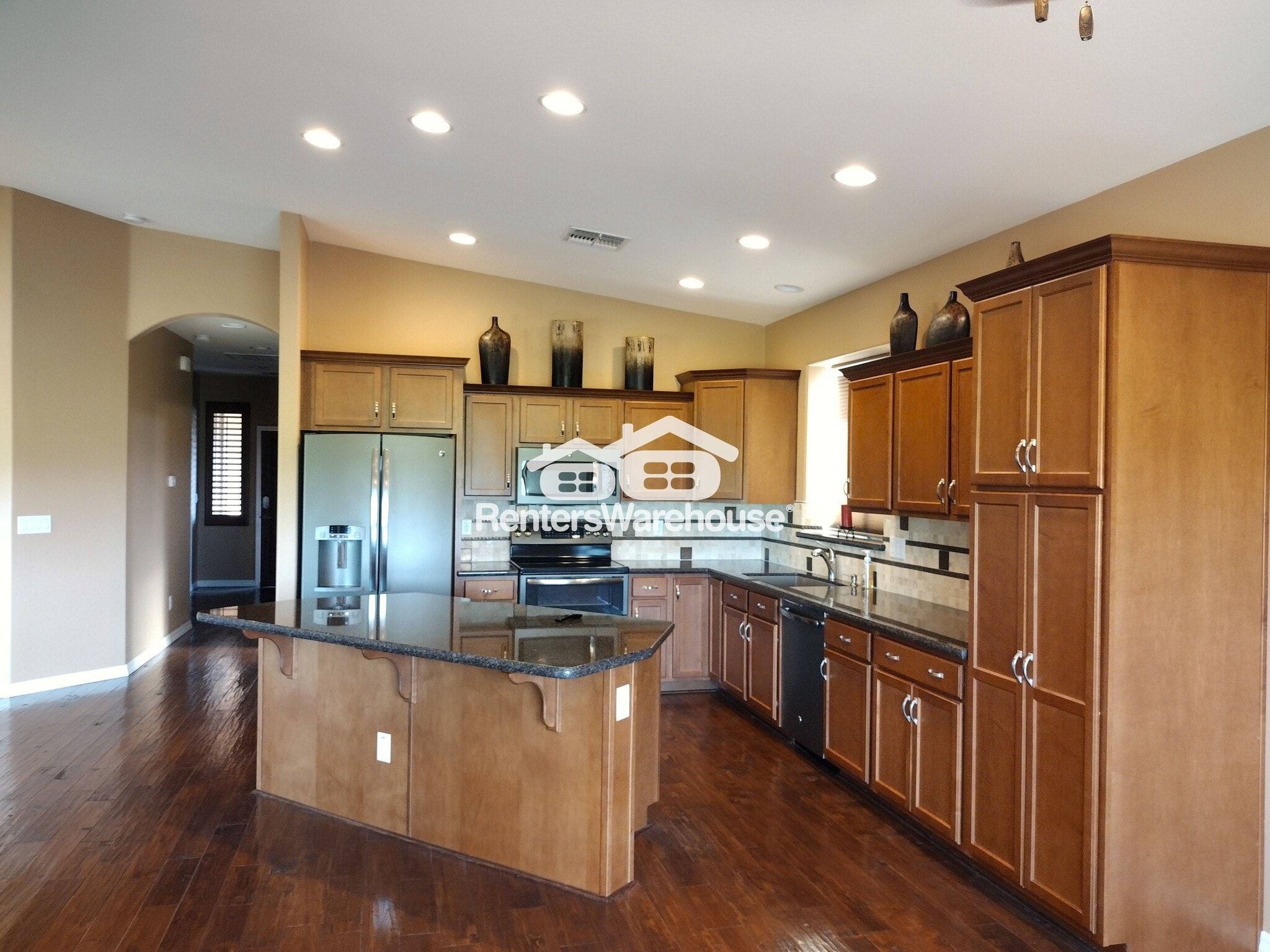 Building Photo - 5818 E Leonora St