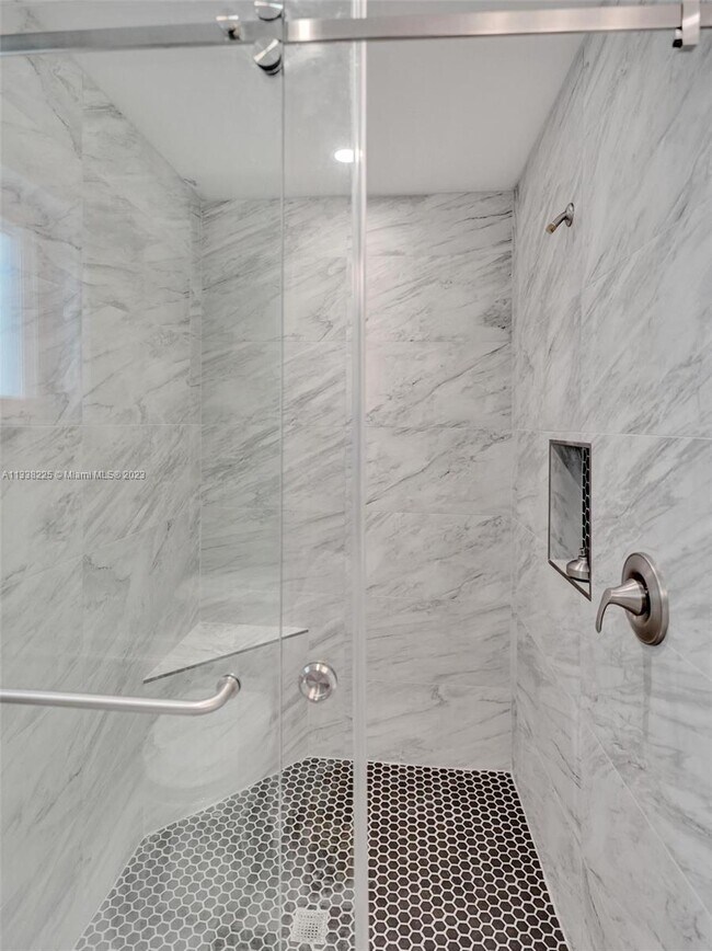 Building Photo - 8350 NW 15th Ct