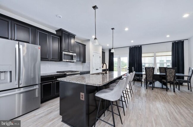 Building Photo - 1328 Trestle Dr