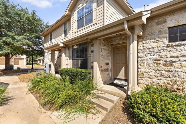 Primary Photo - 9201 Brodie Ln
