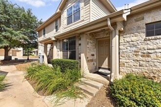 Building Photo - 9201 Brodie Ln