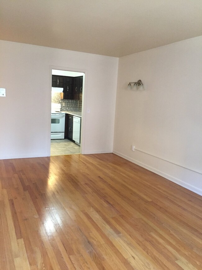 Interior Photo - 199 South Allen Apartments