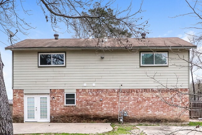Building Photo - 5827 Alpine Heights Dr