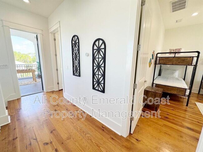 Building Photo - 50 Cinnamon Fern Lane