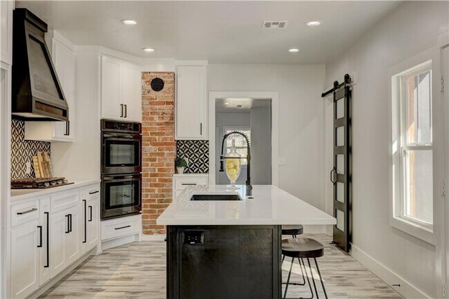Building Photo - 3 Bed 2.5 Bath 1 Car Garage Built New 2021 in Gatewood Addition