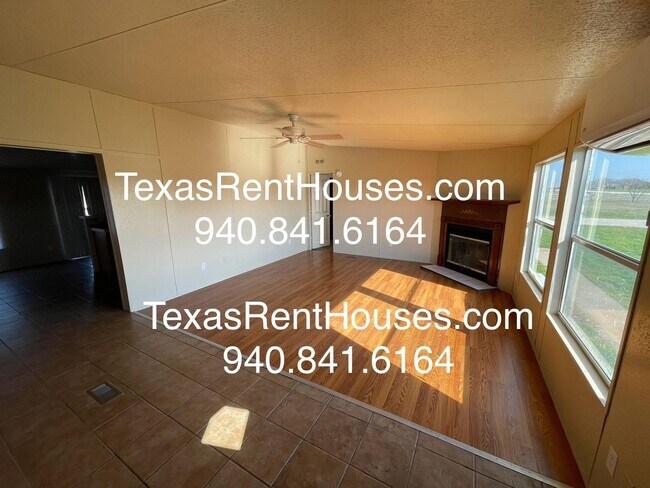 Building Photo - TIRED OF THE CITY LIFE?  6 Acres Petrolio ISD