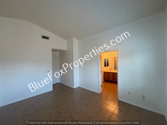 Building Photo - 6756 W Dovewood Way
