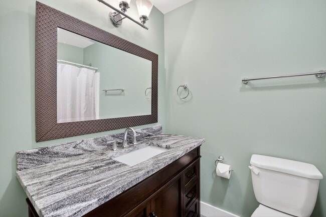 Building Photo - Charming 4BR House in Ooltewah