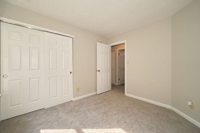 Building Photo - Great Brownsburg Home!