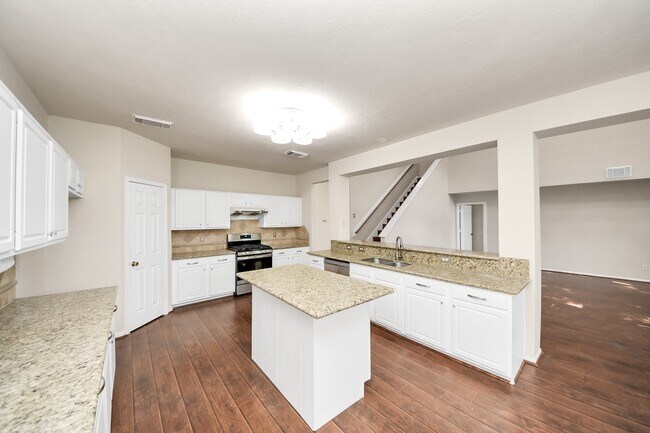 Building Photo - 11451 Ashford Willow