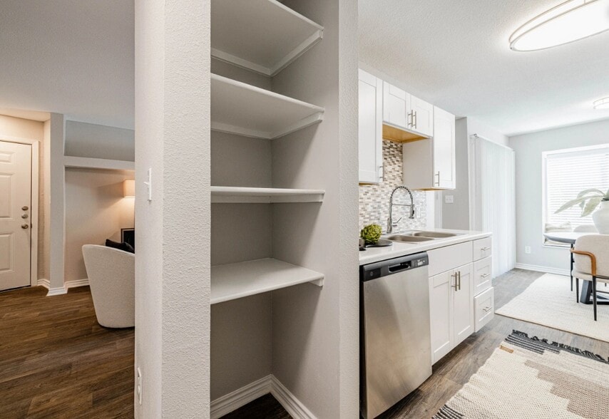 Building Photo - 8527 N Capital of Texas Hwy