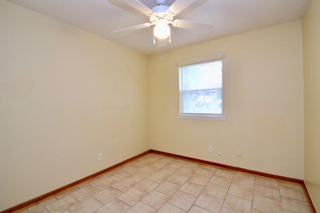 Building Photo - 5113 Morris Ave