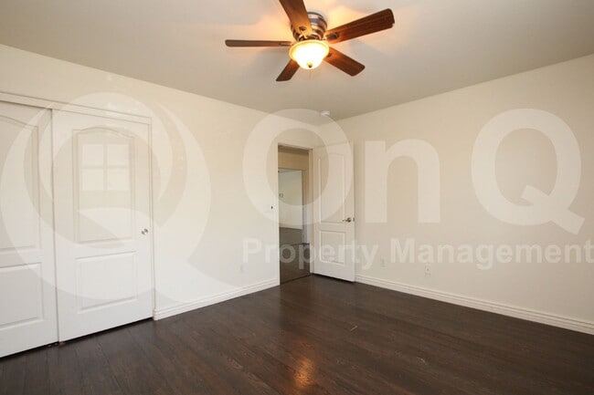 Building Photo - 14214 W Gelding Dr