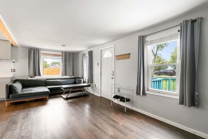 Building Photo - 2303 Sweetbriar Ave