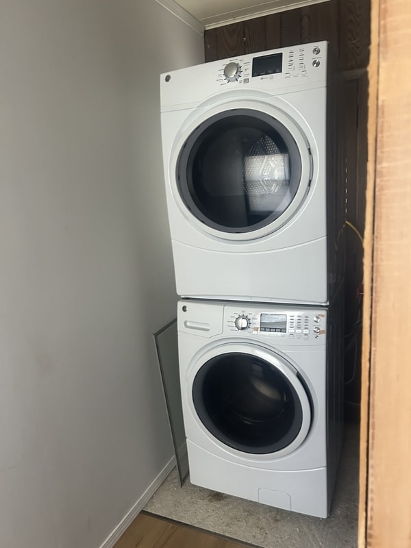 Building Photo - 2754 A Ave NE