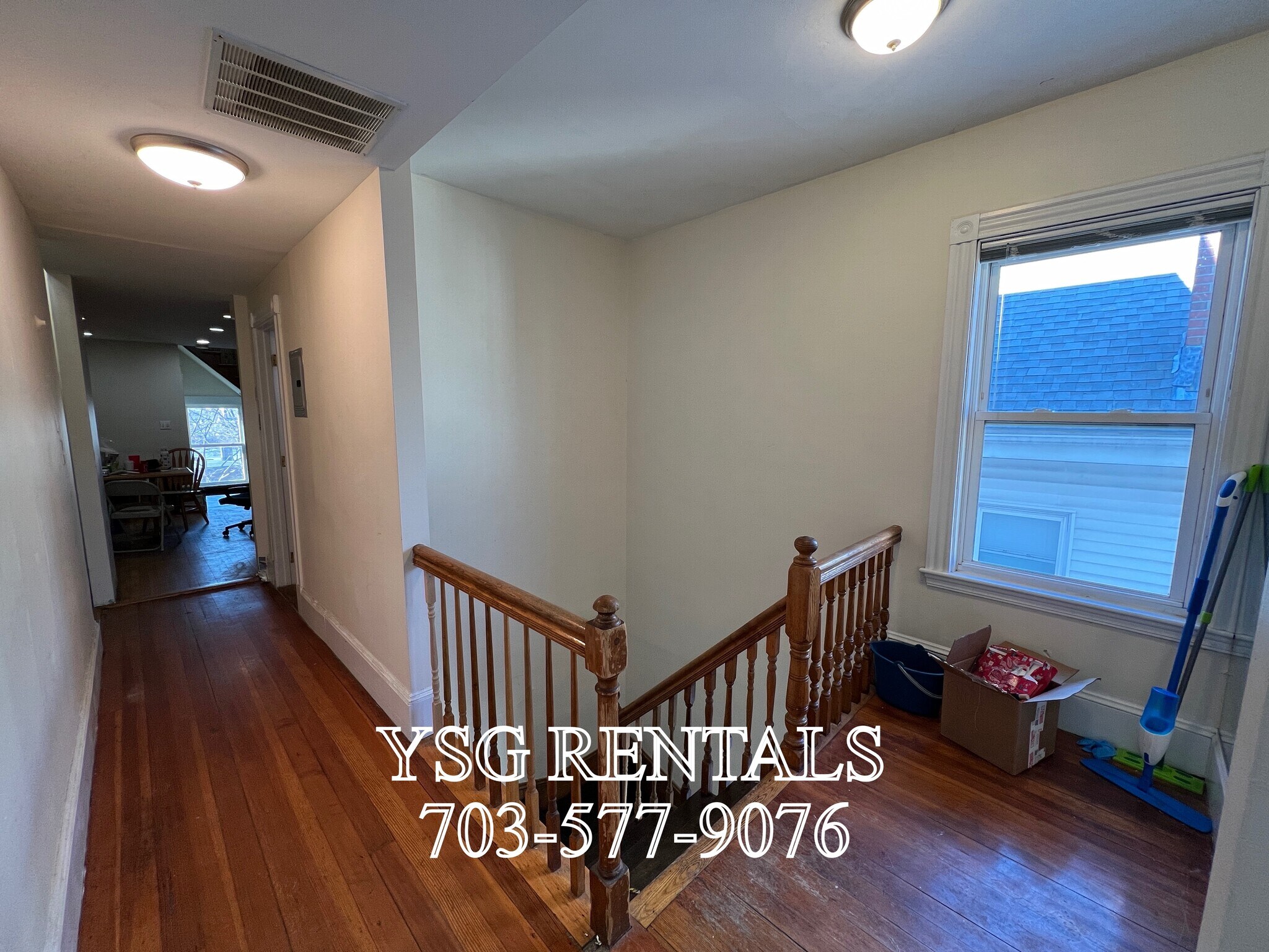 Building Photo - 9 Sunset St