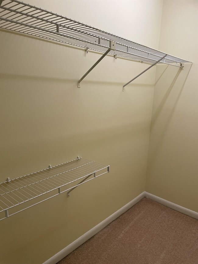 Building Photo - 152 Harvest Dr