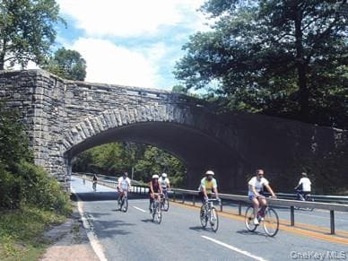 Building Photo - 21 Fairview Ave