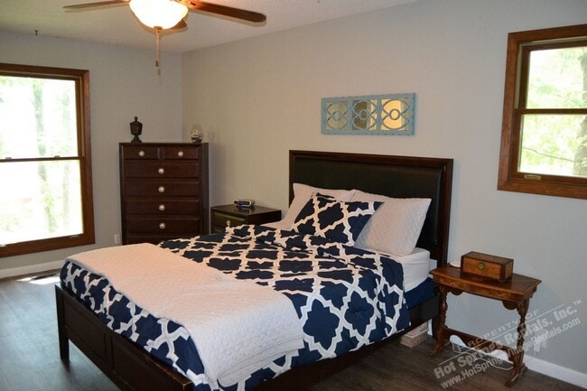 Building Photo - Lake DeSoto Area | Home |Unfurnished