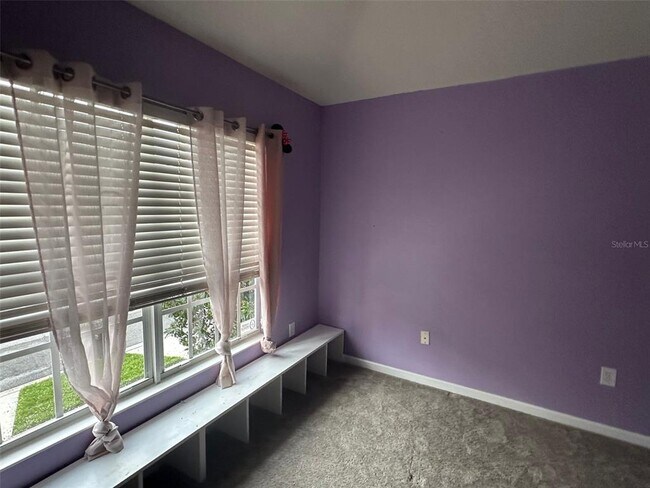 Building Photo - 10213 Pink Palmata Ct