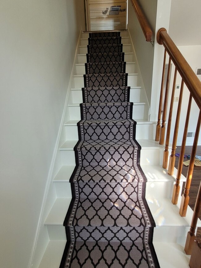 Building Photo - Ephrata Townhome 3 bed 1.5 bath