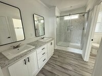 Building Photo - 3638 Vine Trl