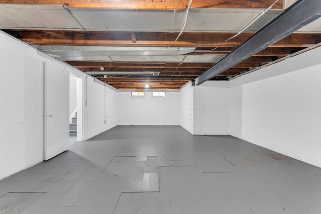 Building Photo - 4238 Bayard Rd