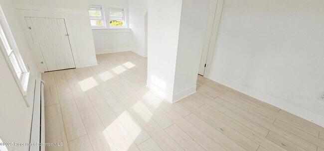 Building Photo - 128 S Rebecca Ave