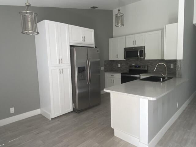 Building Photo - 1323 Denlow Ln