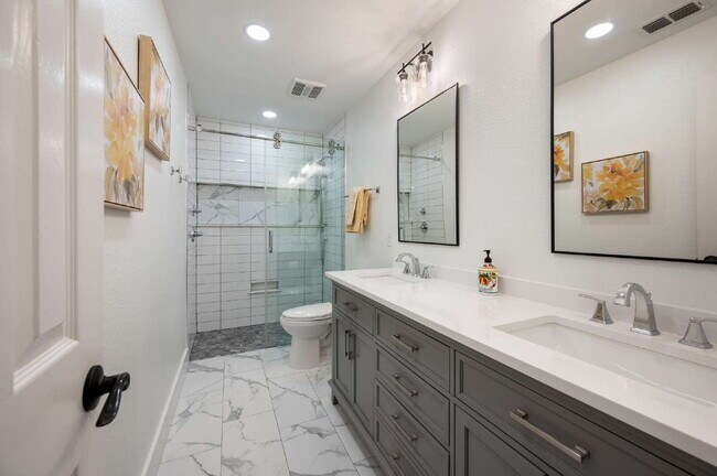 Building Photo - Renovated 4BR, Open Concept, Greenbelt Lot, Keller ISD