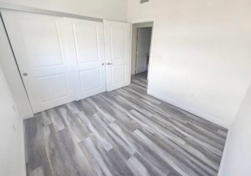 Building Photo - 6824 Ben Ave