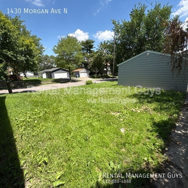 Building Photo - 1430 N Morgan Ave
