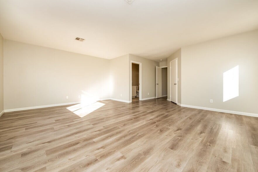 Building Photo - 7933 Odysseus Ave