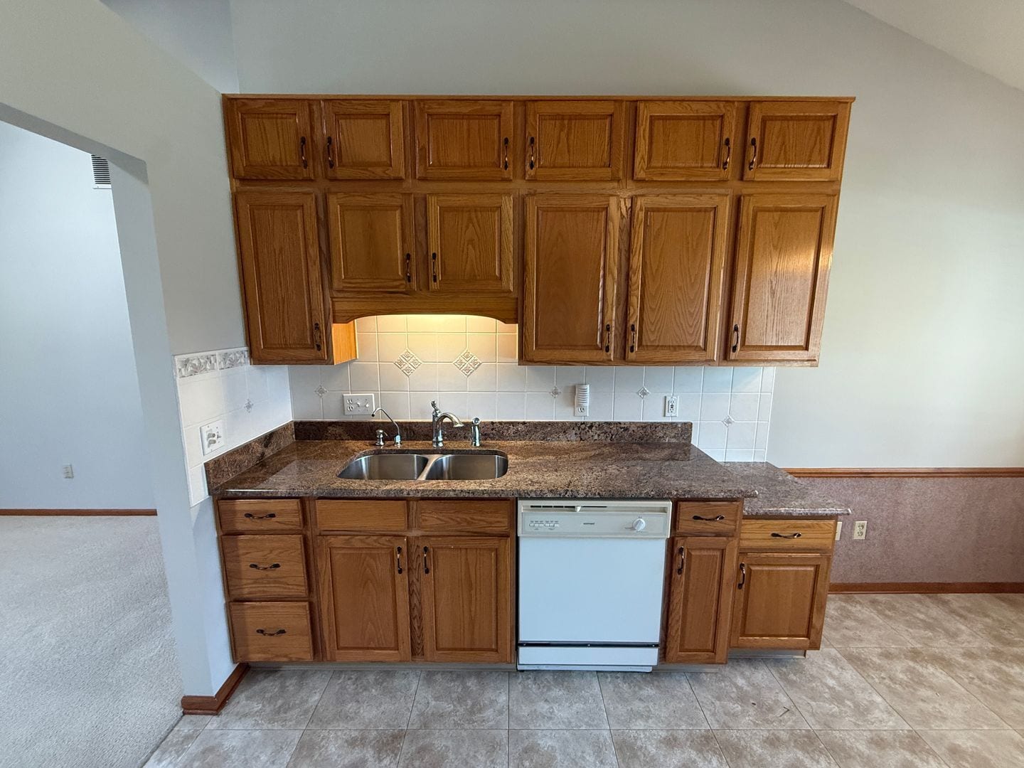 Building Photo - 5018 Goldfinch Ln