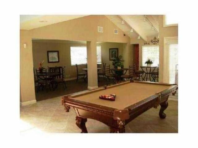 Building Photo - 631 Lyons Rd