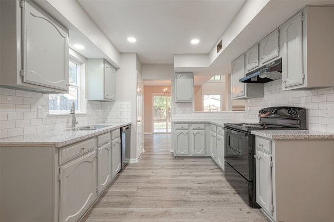 Building Photo - 15638 Schumann Ln