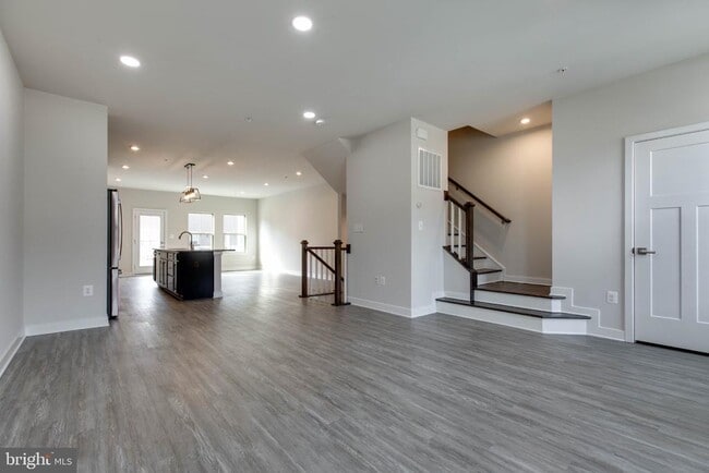 Building Photo - 149 Lyons Crk Dr