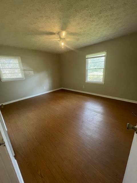 Building Photo - 1506 Hall Way