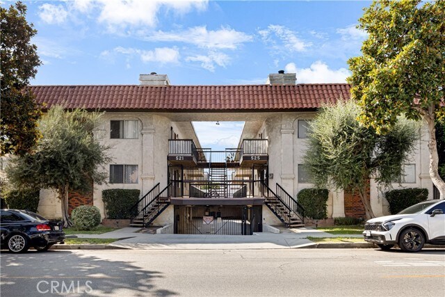 Building Photo - 525 Concord St
