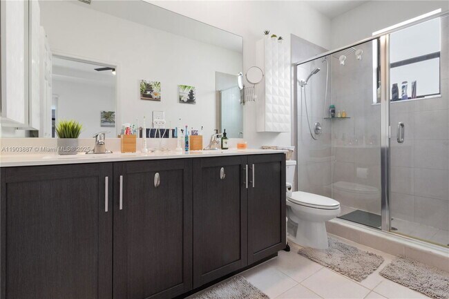 Building Photo - 3431 W 109th Pl