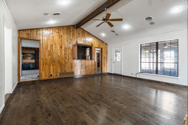 Building Photo - 10492 Strittmatter Rd